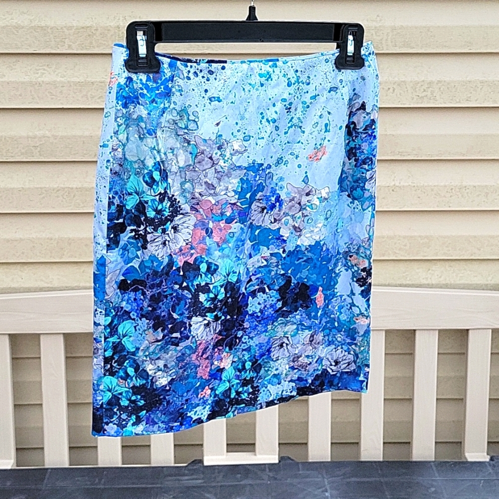 Blue Floral Pencil Skirt Size 4